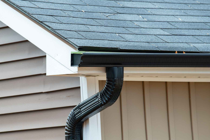 How Gutter Slope Affects Drainage Around Your Home