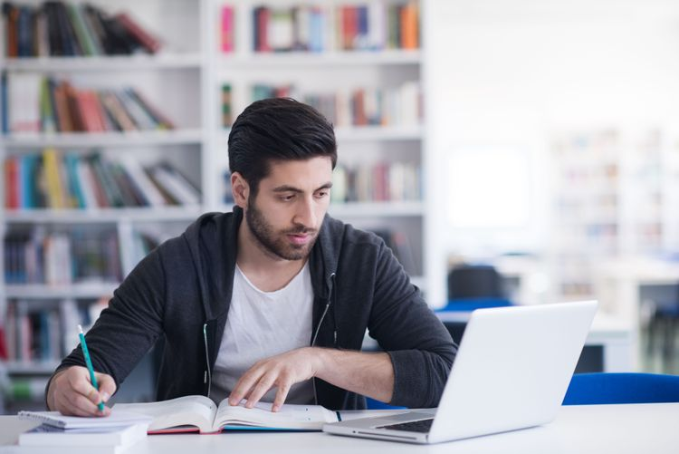 How the Best GMAT Tutoring Help Students Build Confidence Through Structure